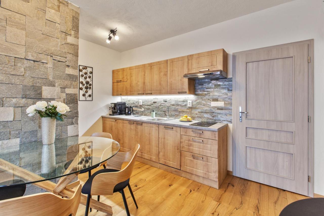 Zazi Apartmany Mýto pod Ďumbierom Exterior foto